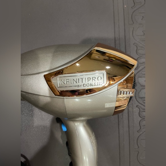 Infiniti PRO By CONAIR Lightweight Hair Dryer - Picture 4 of 9
